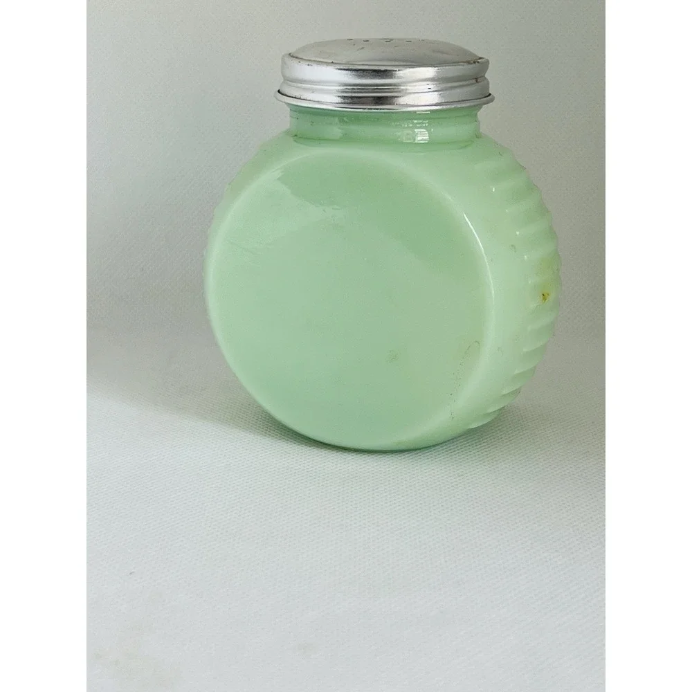 Vintage‎ Art Deco Jadeite Green Glass Tulip Salt & Pepper Shakers